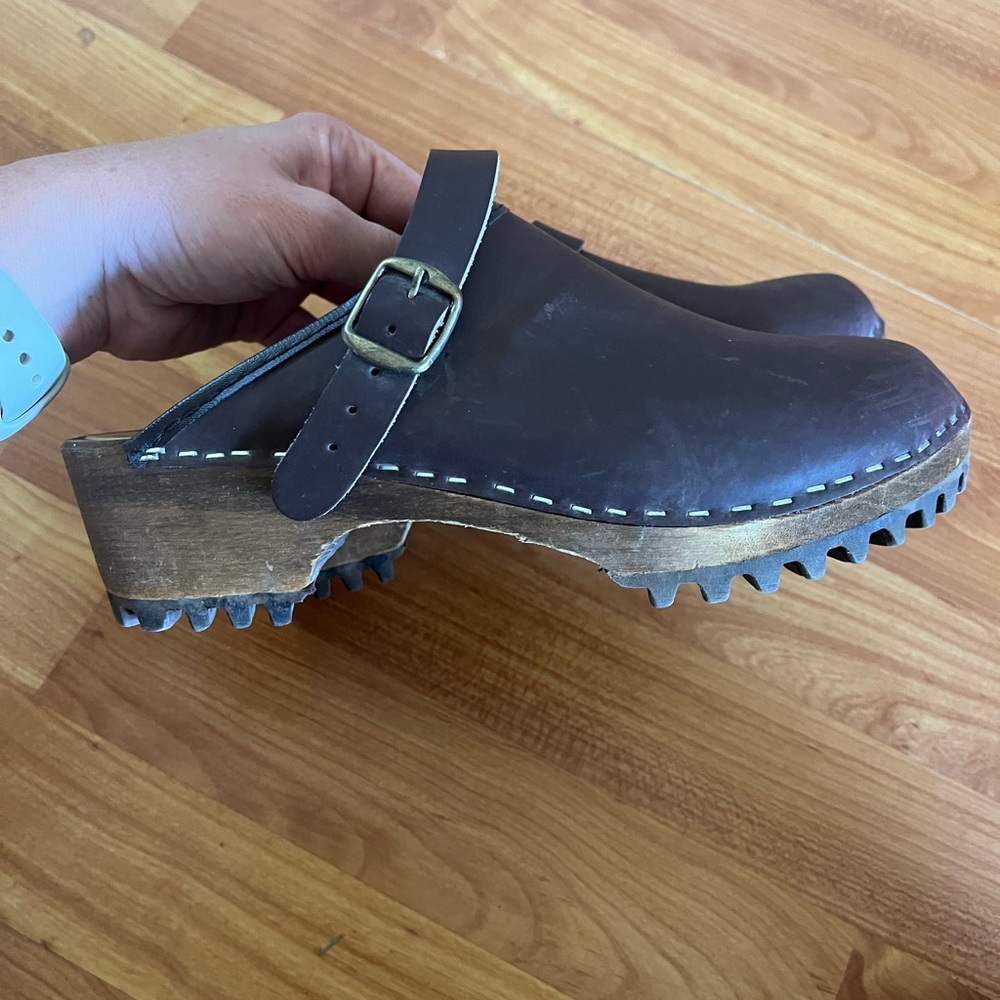 Tessa Clogs - Picture 3 of 6